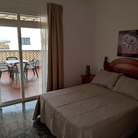 Orzola Frente Al Mar Apartment Exterior photo